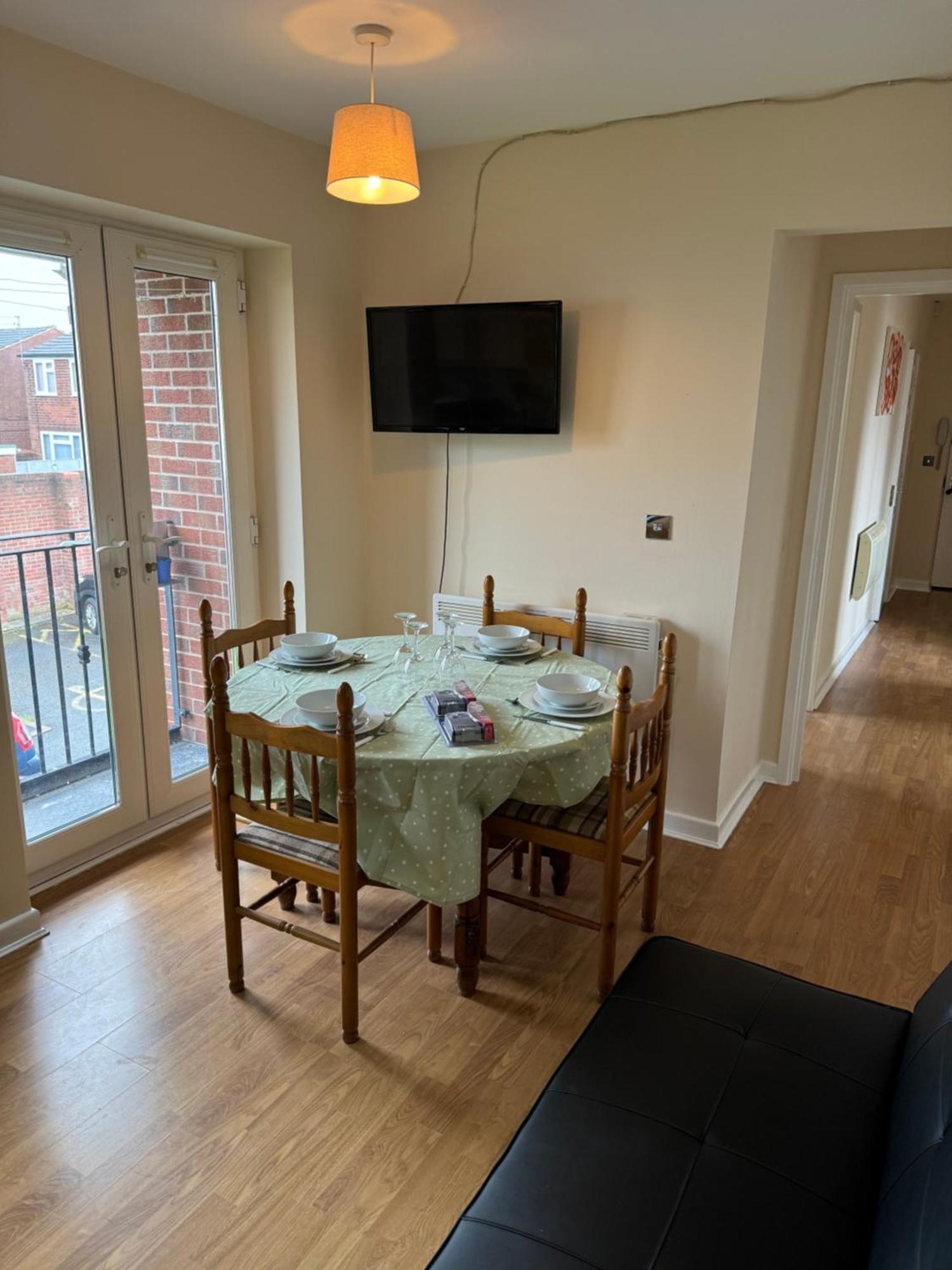 Modern, Quiet, Sleeps 9, Etihad, Coop Live, Manchester Dış mekan fotoğraf